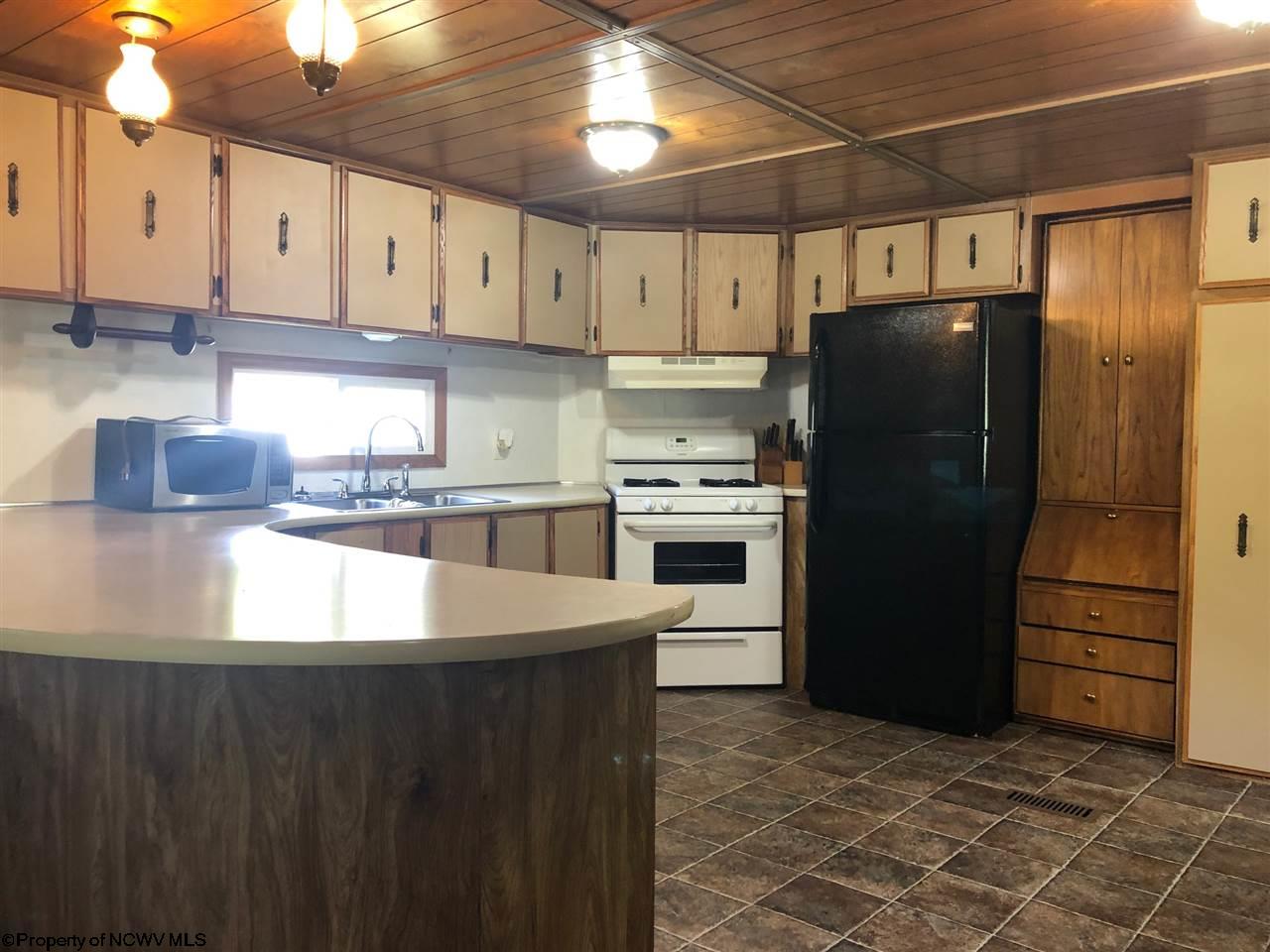 8232 Clarksburg Road Volga, WV 26238 - Photo 12 of 18 Gallery Image 12