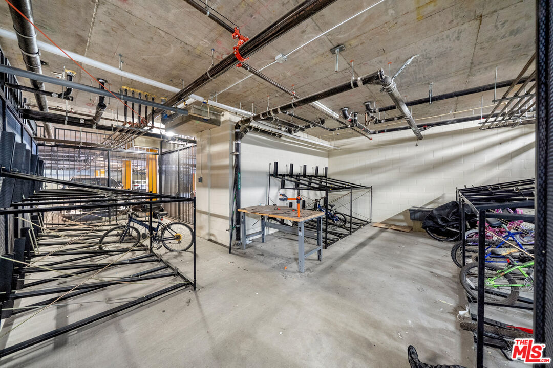 436 South Virgil Avenue, Unit 407 Los Angeles, CA 90020 - Photo 12 of 16 a view of a room with gym equipment