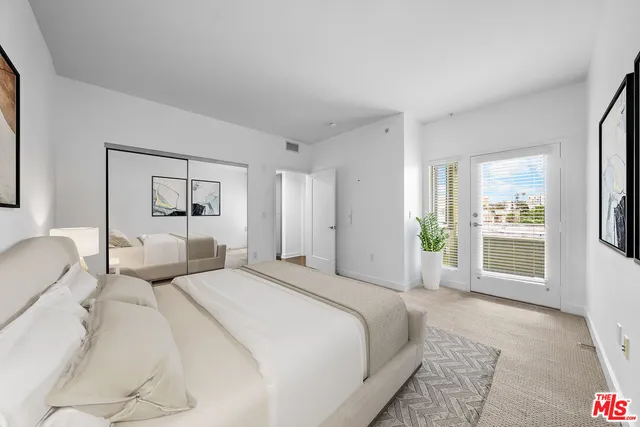 $3,700 | 436 South Virgil Avenue, Unit 407, Los Angeles, CA 90020