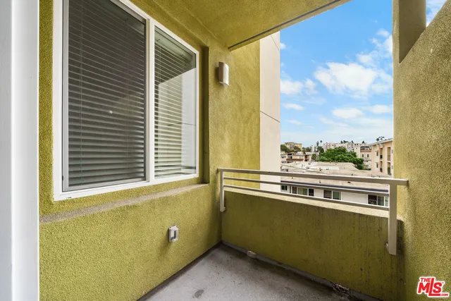 $3,700 | 436 South Virgil Avenue, Unit 407, Los Angeles, CA 90020