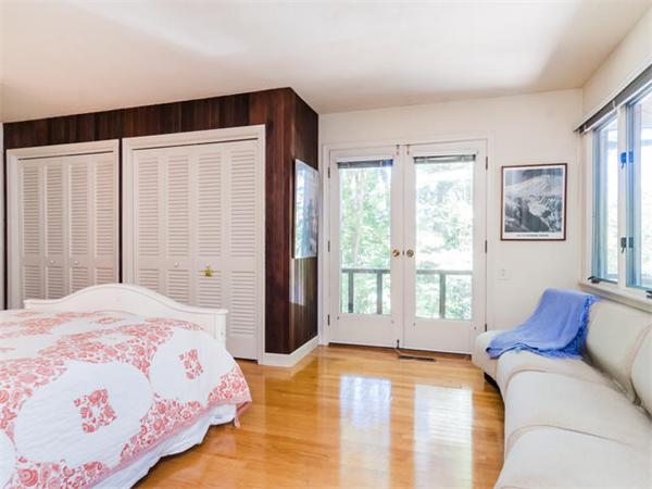 100 Robin Road Weston, MA 02493 - Photo 5 of 22 Gallery Image 5