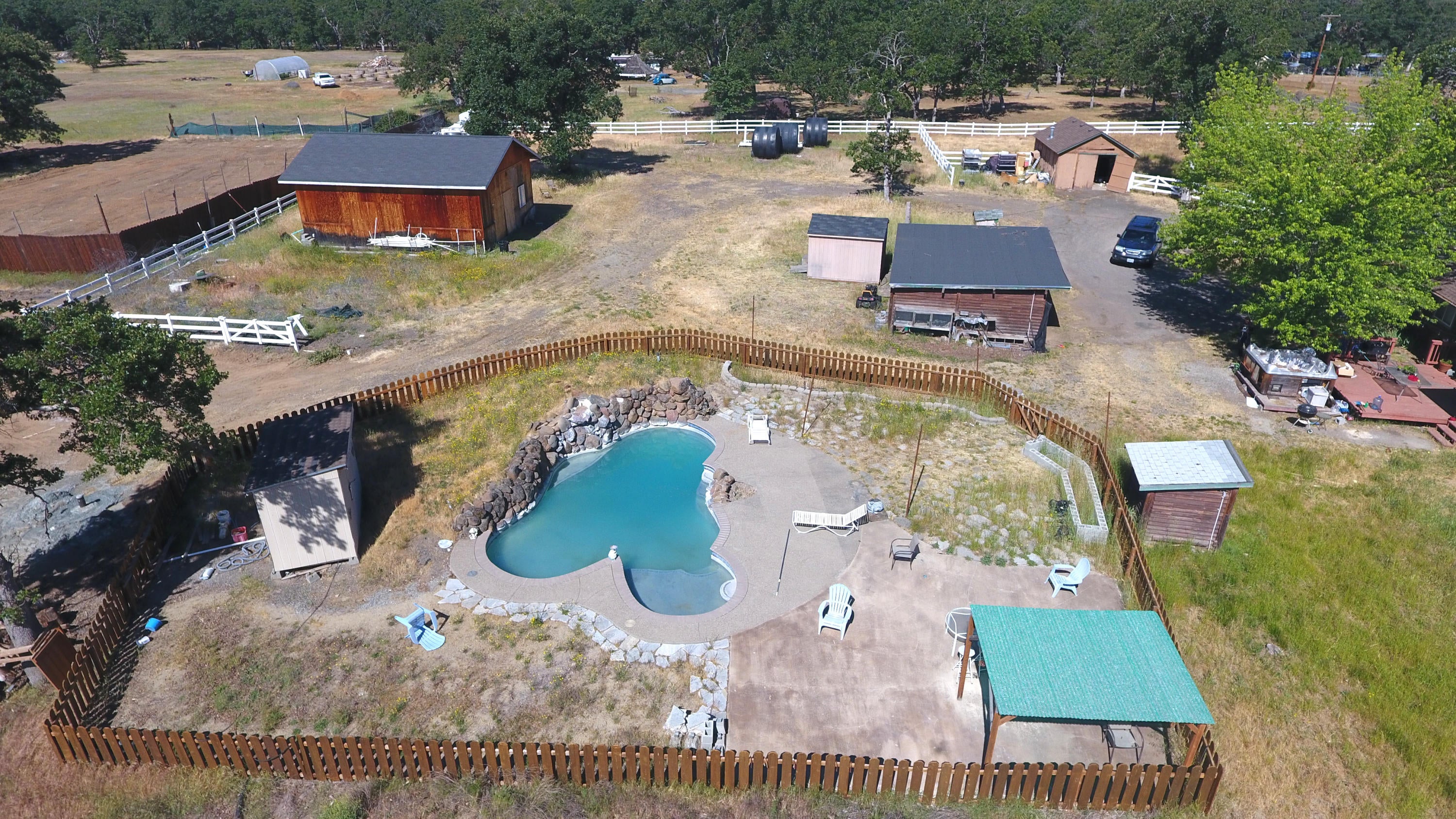 3941 Sams Valley Road Gold Hill, OR 97525 - Photo 10 of 12 11111a