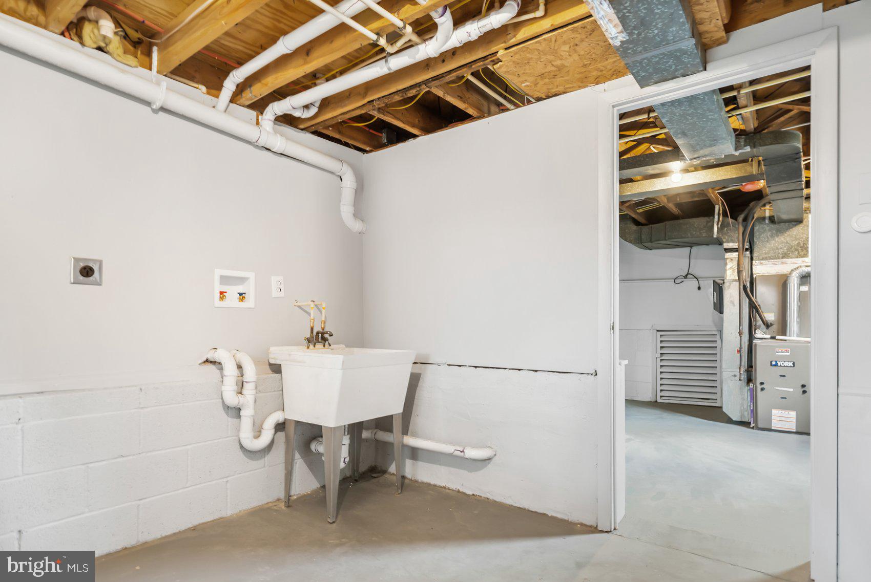 7912 Subet Road Windsor Mill, MD 21244 - Photo 42 of 48