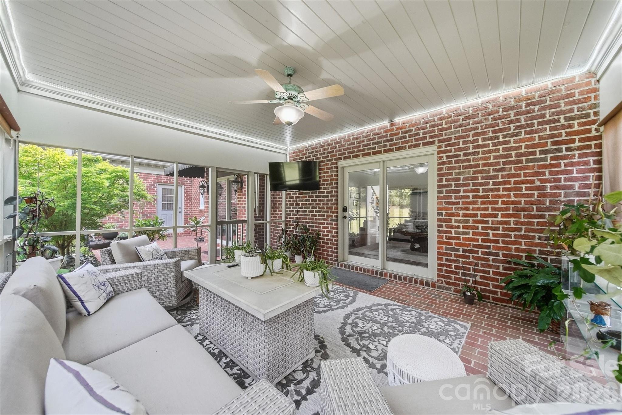 4225 3rd Street Northwest Hickory, NC 28601 - Photo 19 of 48