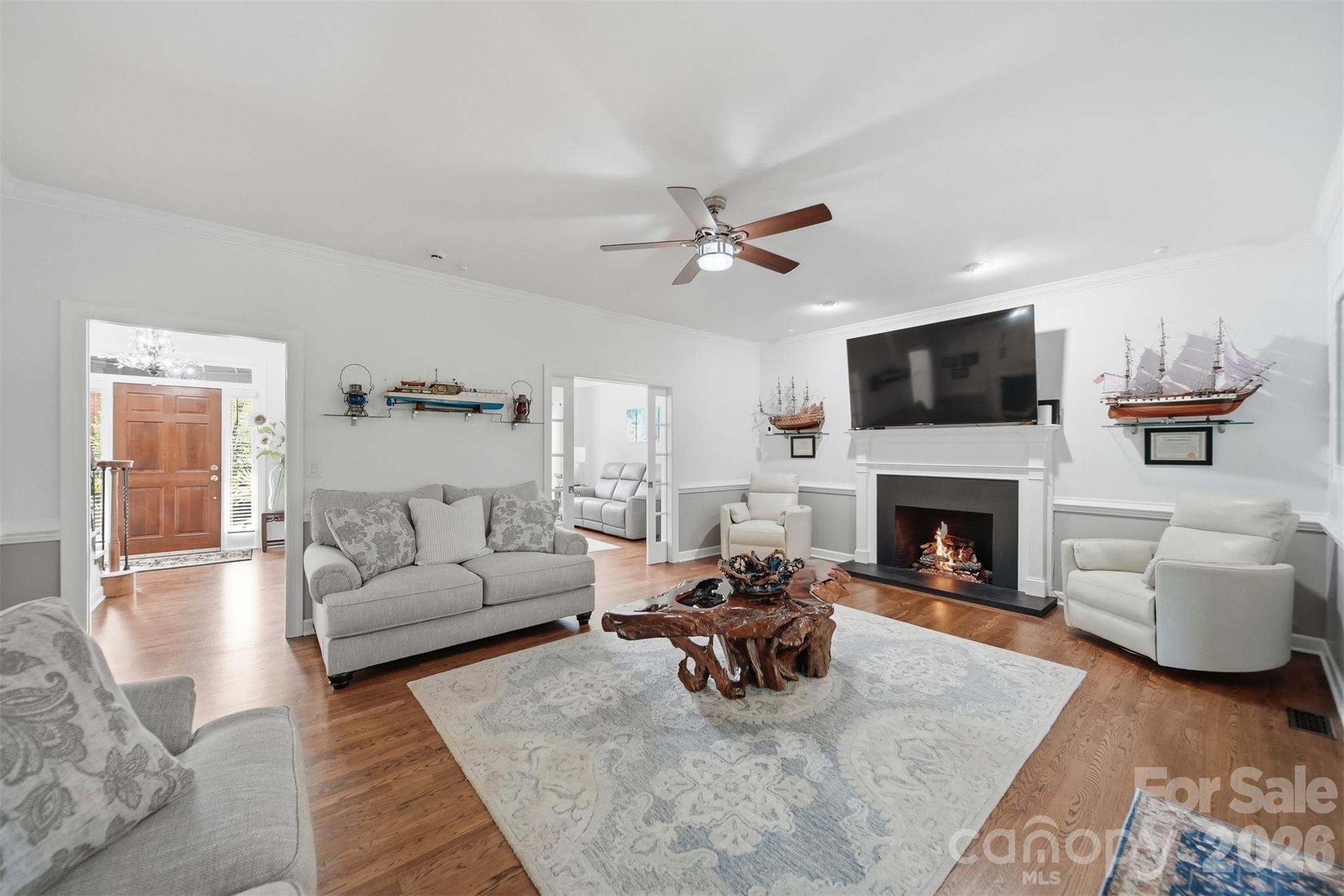 4225 3rd Street Northwest Hickory, NC 28601 - Photo 4 of 48