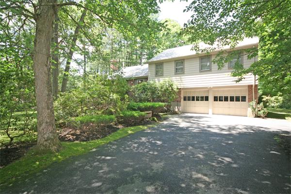 16 Arrowhead Road Weston, MA 02493 - Photo 10 of 10