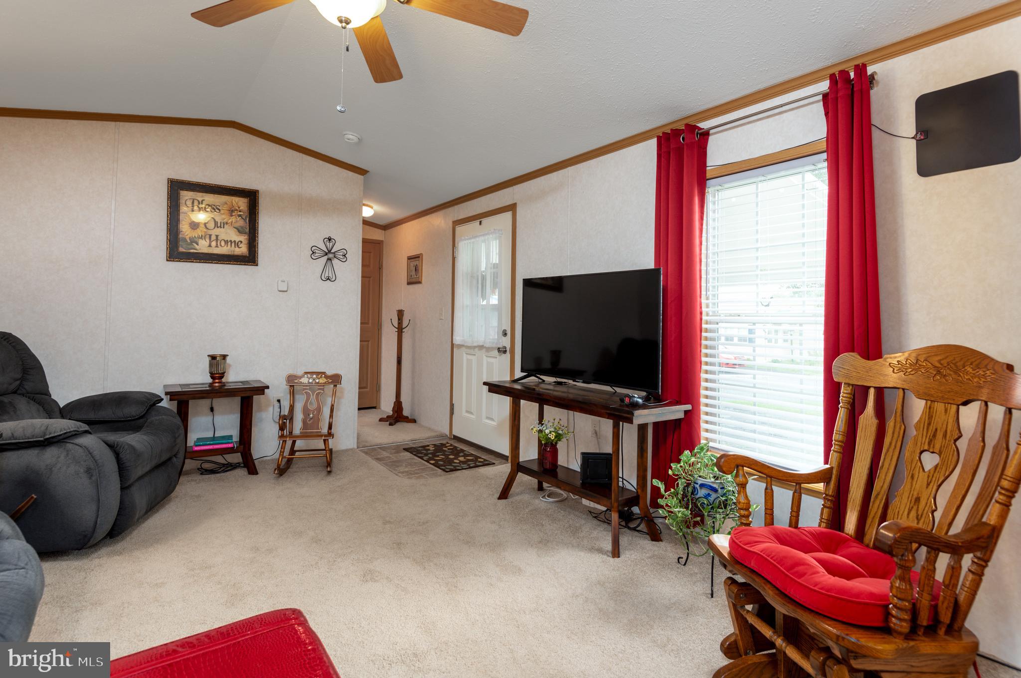91 Ridgewood Manor Manheim, PA 17545 - Photo 7 of 21