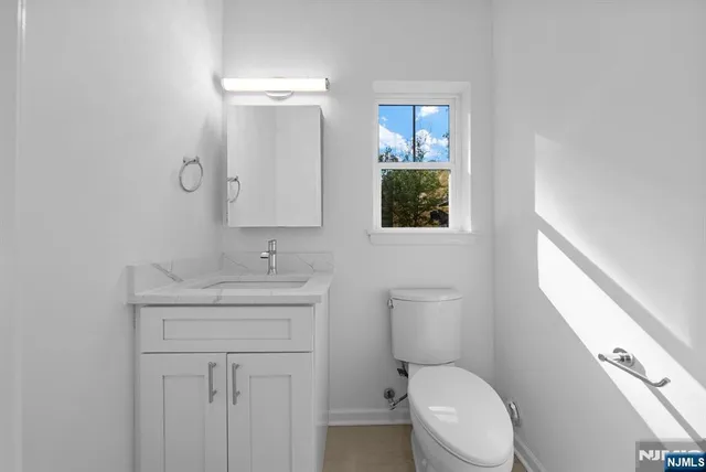 $625,000 | 410 Morris Place, Roselle, NJ 07203