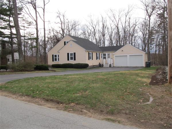 37 Homestead Road Holden, MA 01520 - Photo 1 of 18 Gallery Image 1