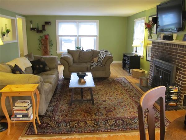 37 Homestead Road Holden, MA 01520 - Photo 3 of 18 Gallery Image 3