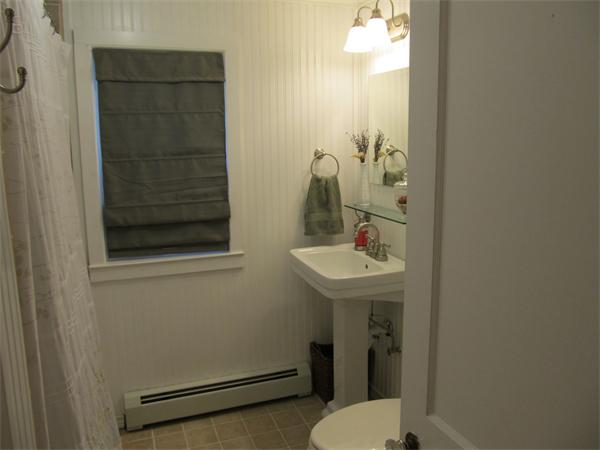 37 Homestead Road Holden, MA 01520 - Photo 9 of 18 Gallery Image 9