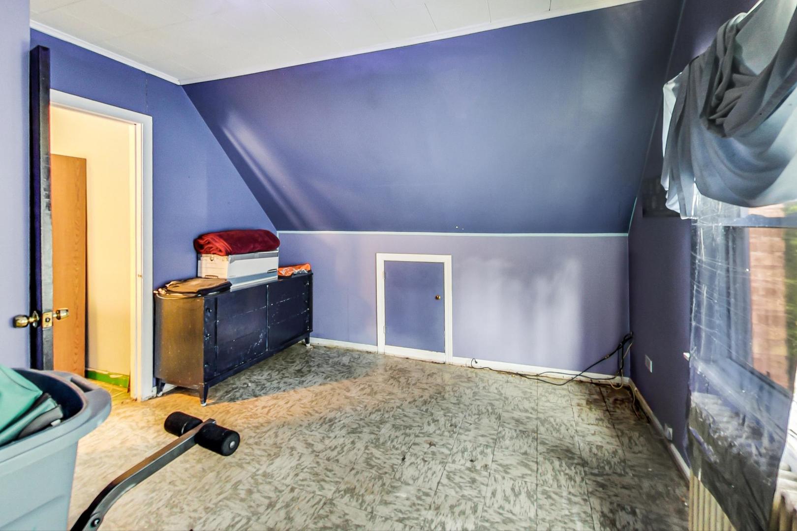 15545 Ridgeway Avenue Markham, IL 60428 - Photo 22 of 28 a view of room with window