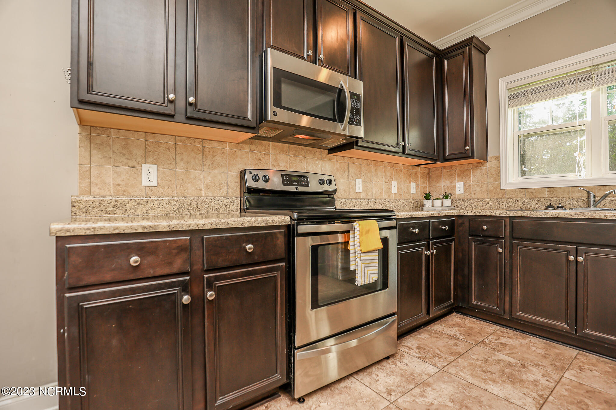 404 Peppermint Drive Hubert, NC 28539 - Photo 14 of 41 404 Peppermint-29