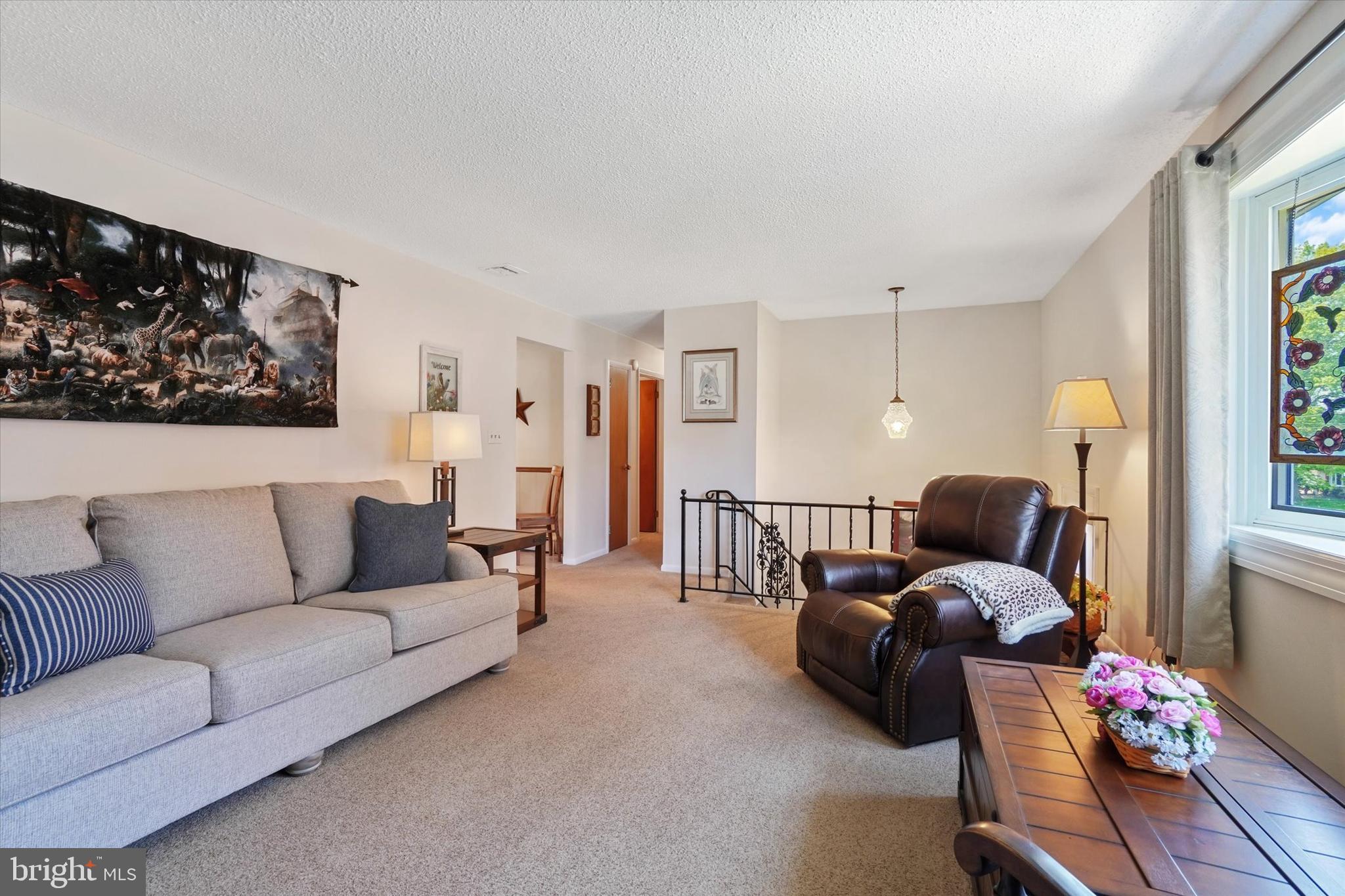 3550 Holly Road Dover, PA 17315 - Photo 5 of 36 Living Room