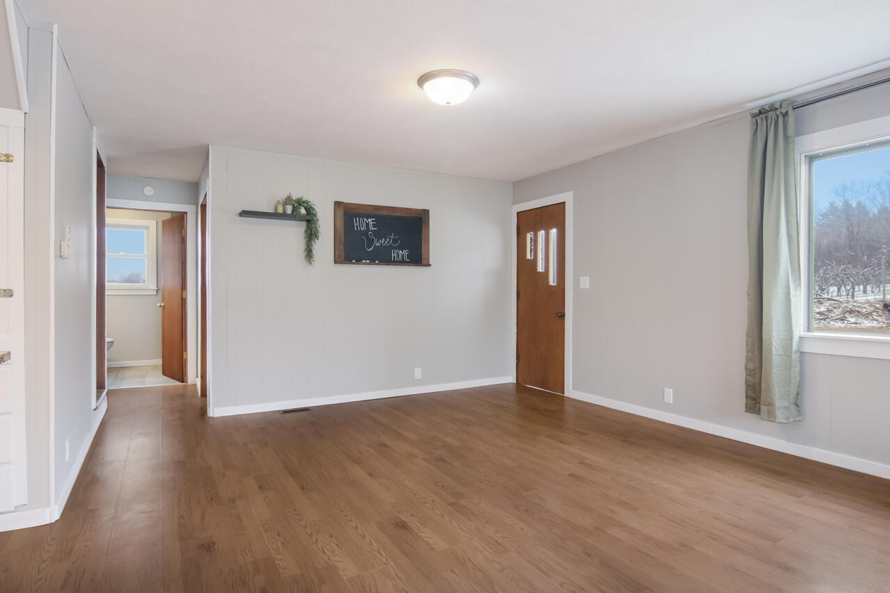 940 South Eldridge Road Benzonia, MI 49616 - Photo 15 of 55 15-Scene-15