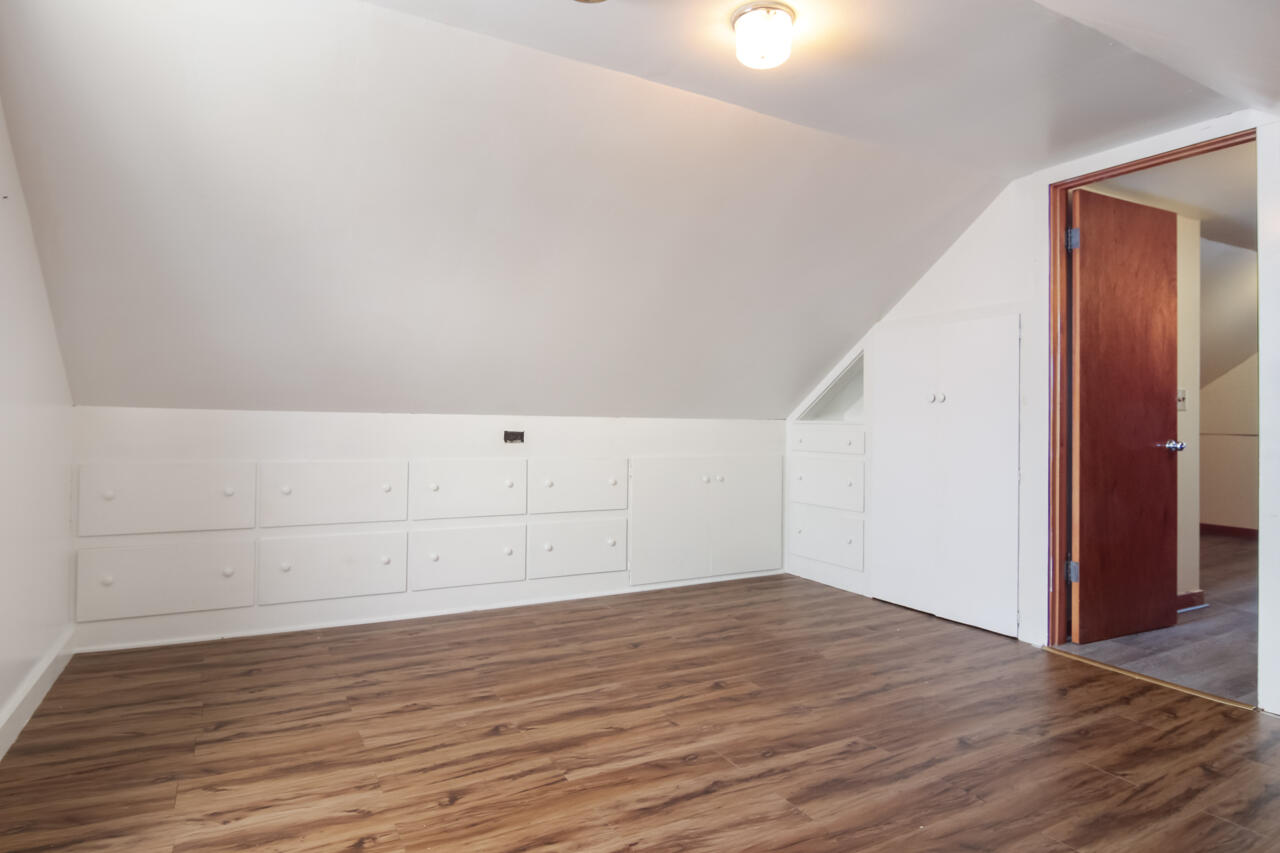 940 South Eldridge Road Benzonia, MI 49616 - Photo 42 of 55 42-Scene-42