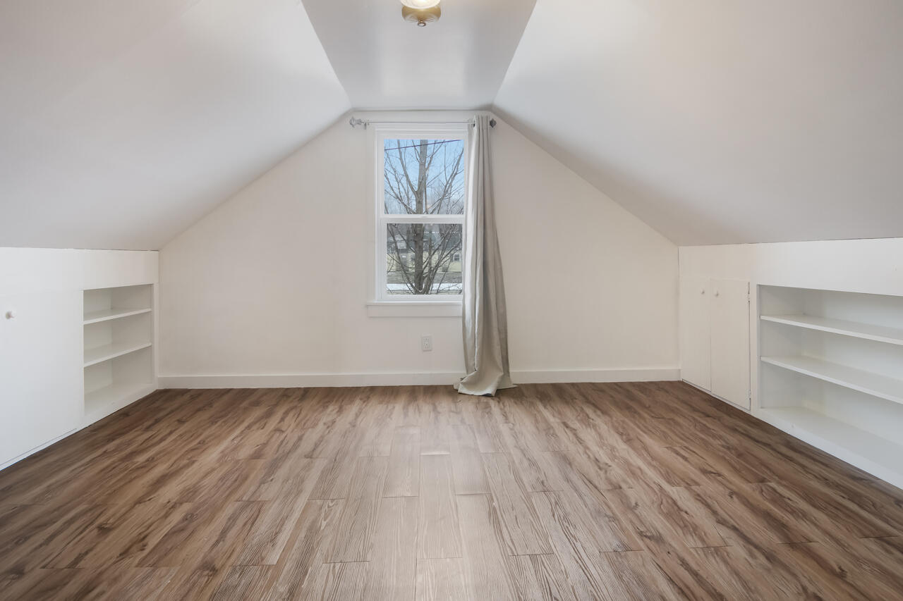 940 South Eldridge Road Benzonia, MI 49616 - Photo 44 of 55 44-Scene-44