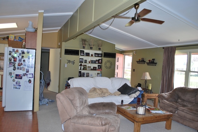 1233 Springdale Drive Rochelle, IL 61068 - Photo 7 of 10