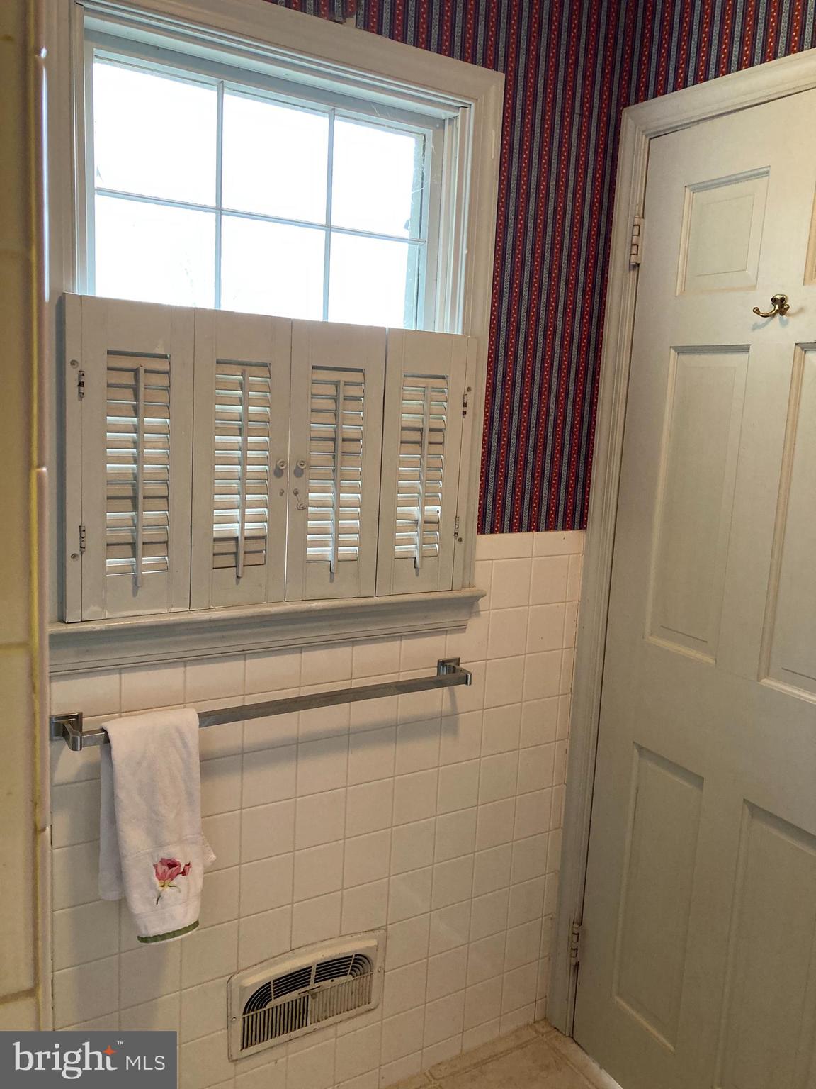1645 Chancellor Point Road Trappe, MD 21673 - Photo 49 of 49 Bath 1st floor