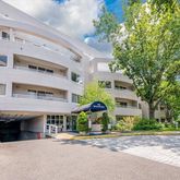 $868,000 | 100 Cutter Mill Road, Unit 5K, Great Neck, NY 11021