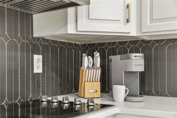 $684,900 | 217 Skyland Drive, Roswell, GA 30075