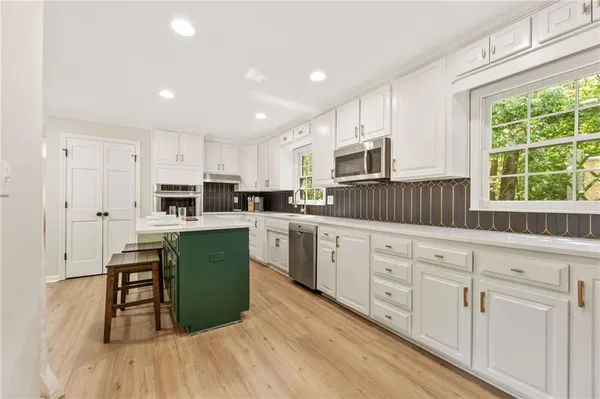 $684,900 | 217 Skyland Drive, Roswell, GA 30075