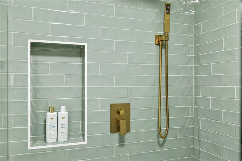 217 Skyland Drive Roswell, GA 30075 - Photo 21 of 30