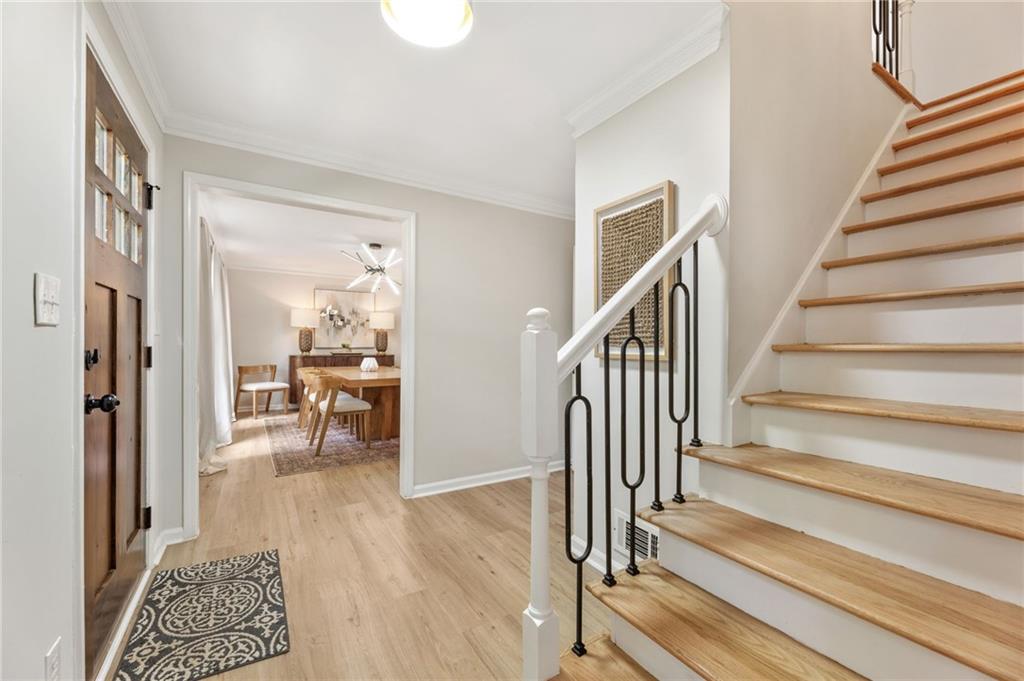 217 Skyland Drive Roswell, GA 30075 - Photo 6 of 30