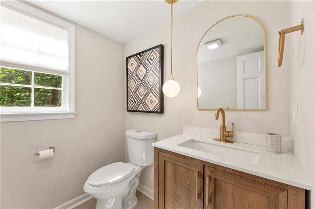 217 Skyland Drive Roswell, GA 30075 - Photo 10 of 30