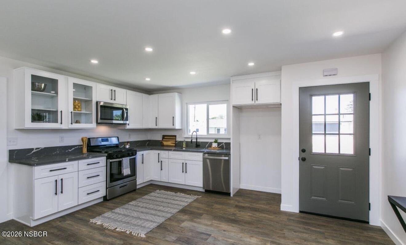 1172 East Rice Ranch Road, Unit 101 102 Santa Maria, CA 93455 - Photo 4 of 41 IMG_0840