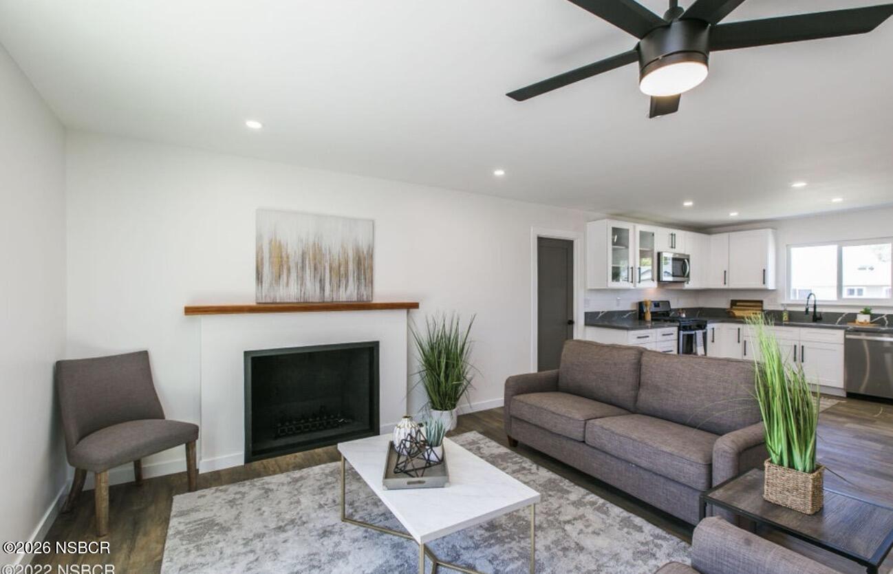 1172 East Rice Ranch Road, Unit 101 102 Santa Maria, CA 93455 - Photo 9 of 41 IMG_0846