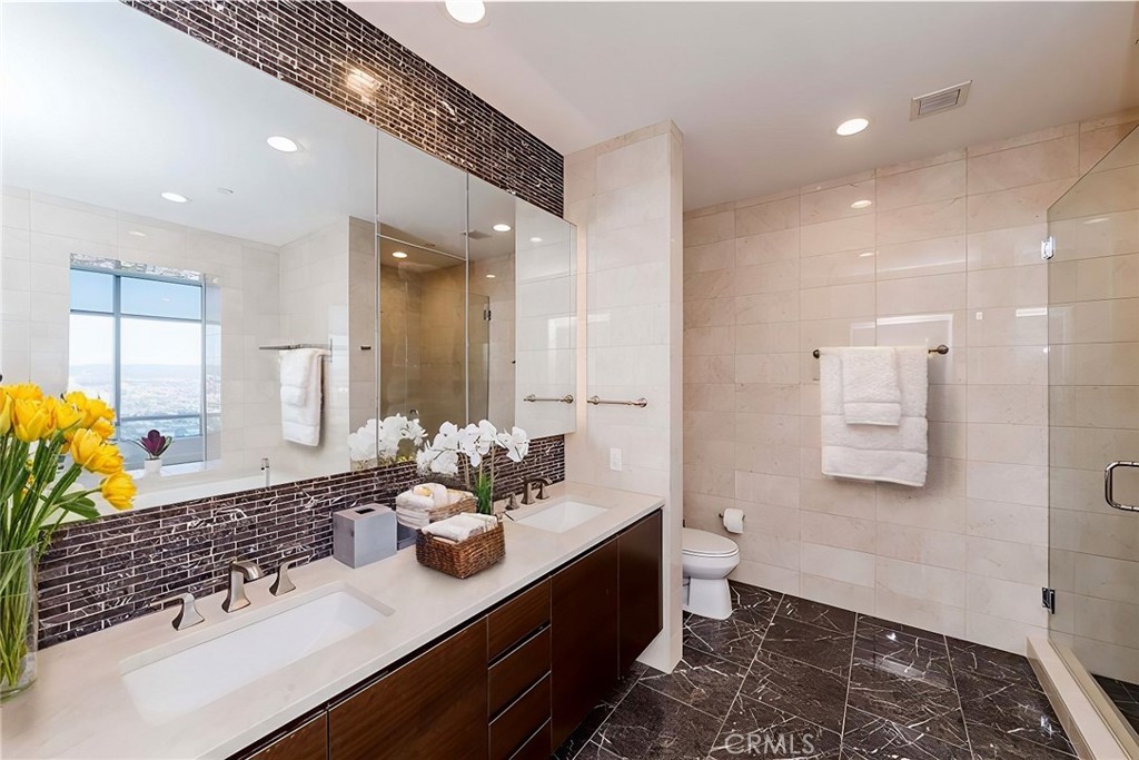 900 West Olympic Boulevard, Unit 31J Los Angeles, CA 90015 - Photo 12 of 25