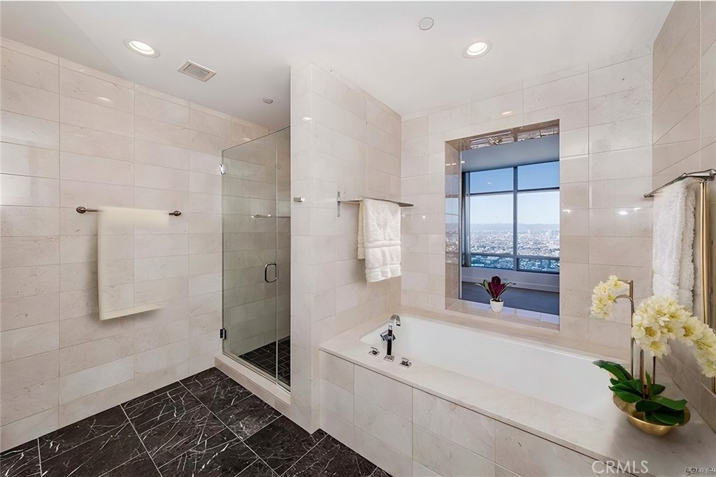 900 West Olympic Boulevard, Unit 31J Los Angeles, CA 90015 - Photo 13 of 25