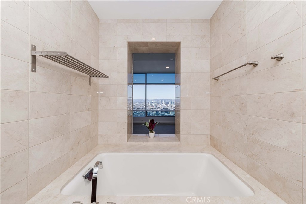 900 West Olympic Boulevard, Unit 31J Los Angeles, CA 90015 - Photo 14 of 25