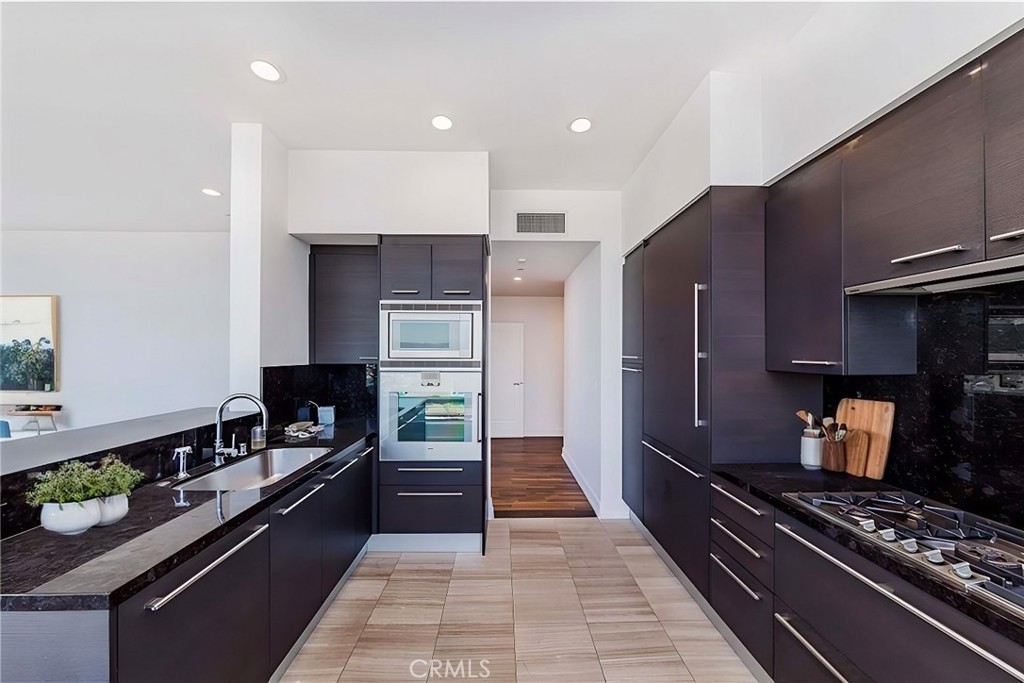 900 West Olympic Boulevard, Unit 31J Los Angeles, CA 90015 - Photo 7 of 25