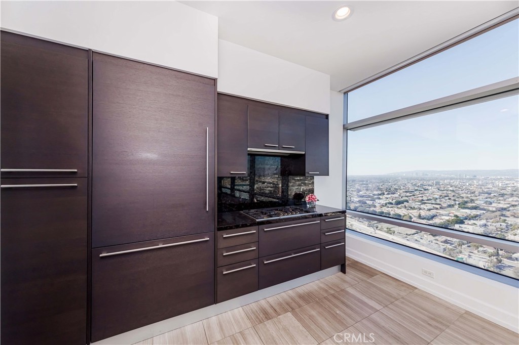 900 West Olympic Boulevard, Unit 31J Los Angeles, CA 90015 - Photo 9 of 25