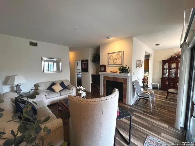 $1,250 | 11839 Parliament, Unit 2122, San Antonio, TX 78216