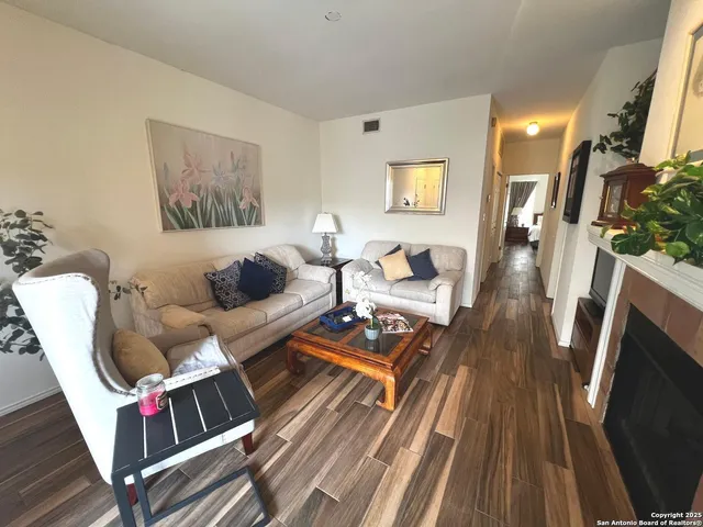 $1,250 | 11839 Parliament, Unit 2122, San Antonio, TX 78216