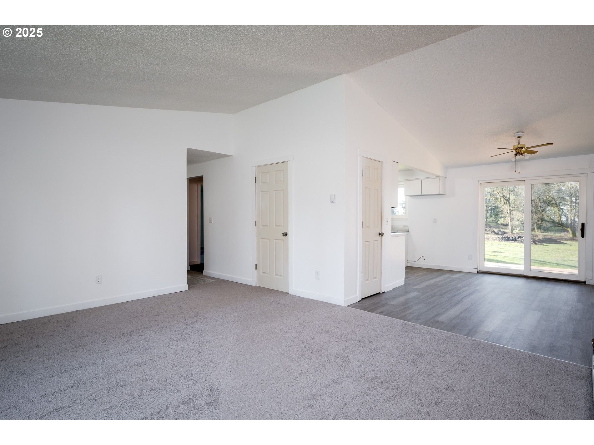 28681 South Dalmation Road Mulino, OR 97042 - Photo 5 of 30 Gallery Image 5