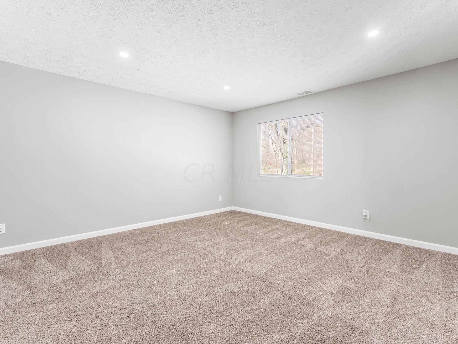 2318 Ridgeway Avenue Columbus, OH 43219 - Photo 21 of 29 020_a593c_i 2318 Ridgeway 065