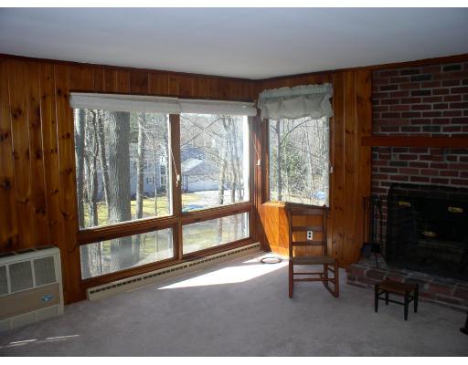 53 Howard Street Hamilton, MA 01982 - Photo 12 of 16 Gallery Image 12