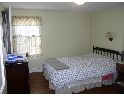 53 Howard Street Hamilton, MA 01982 - Photo 14 of 16 Gallery Image 14