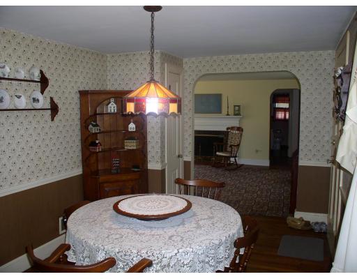 53 Howard Street Hamilton, MA 01982 - Photo 6 of 16 Gallery Image 6