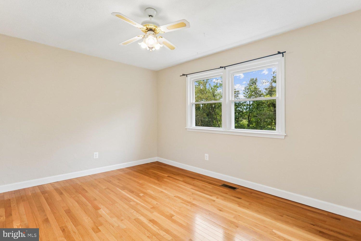 5611 Bowers Road Taneytown, MD 21787 - Photo 18 of 41 Bedroom 2