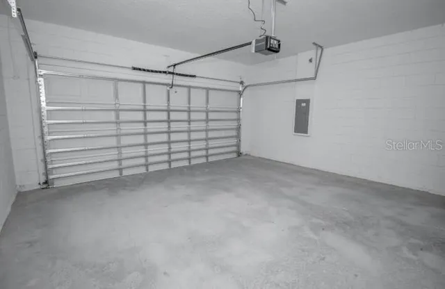 a view of a garage