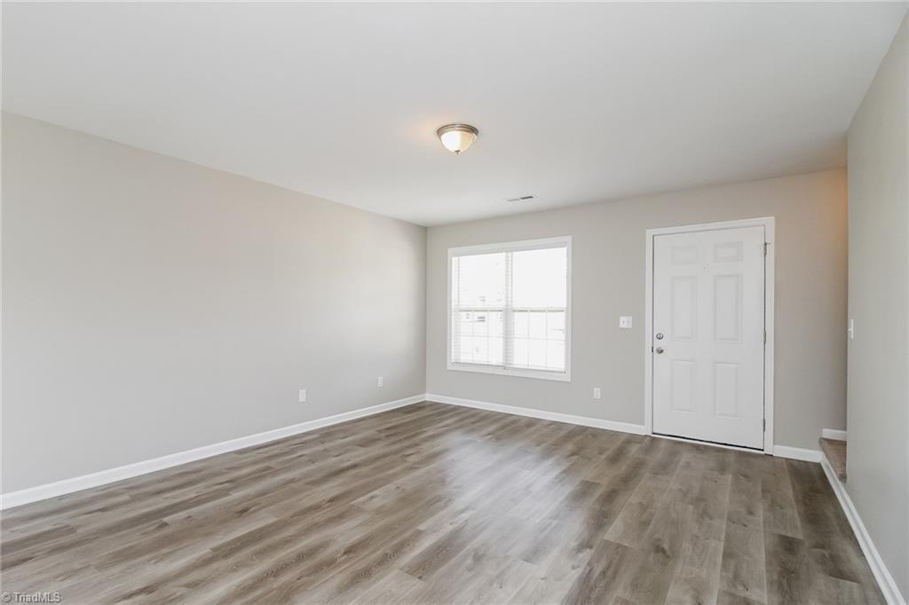 203 Florida Drive Thomasville, NC 27360 - Photo 4 of 17