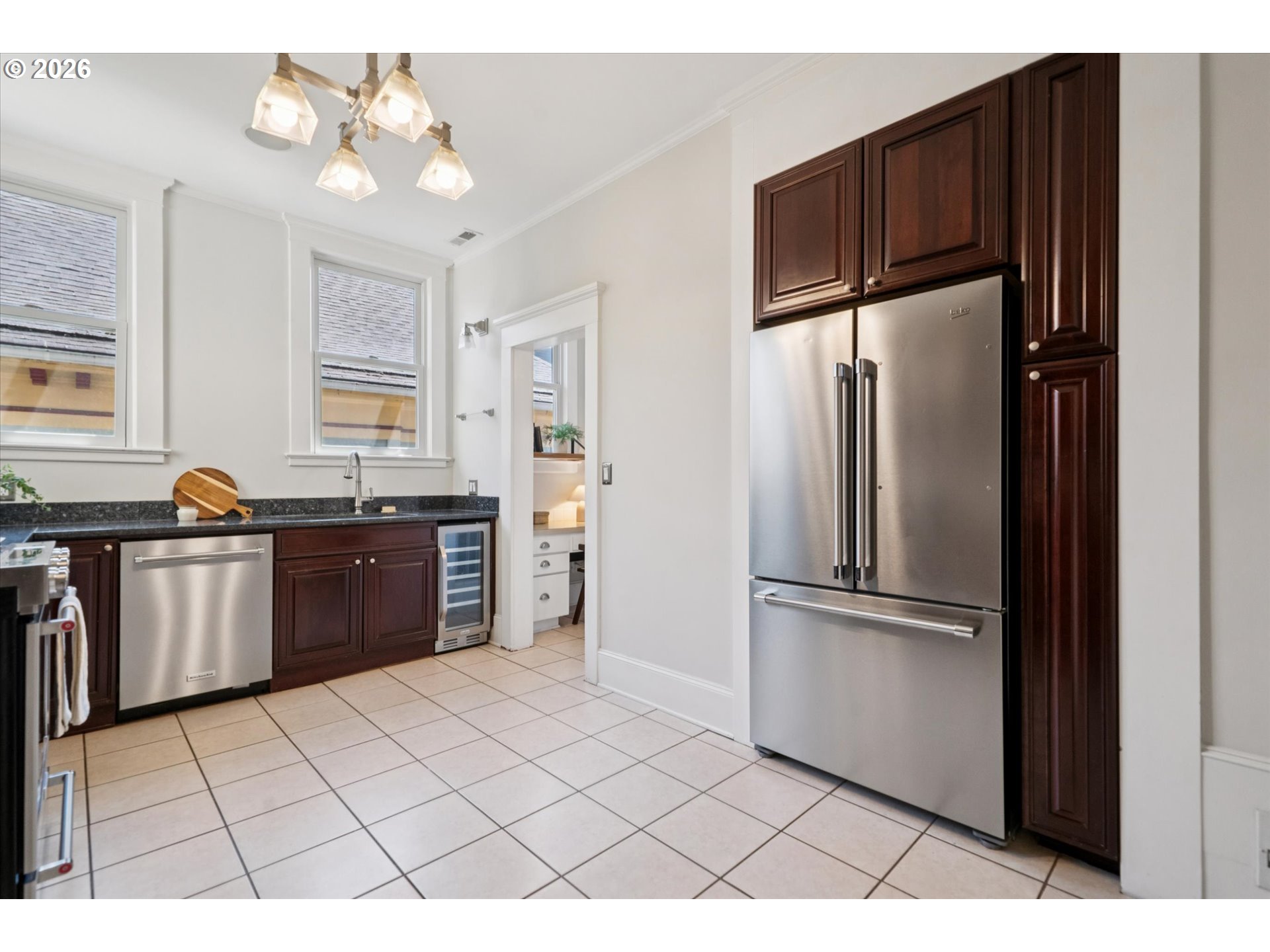 2475 Northwest Northrup Street Portland, OR 97210 - Photo 13 of 29 Kitchen