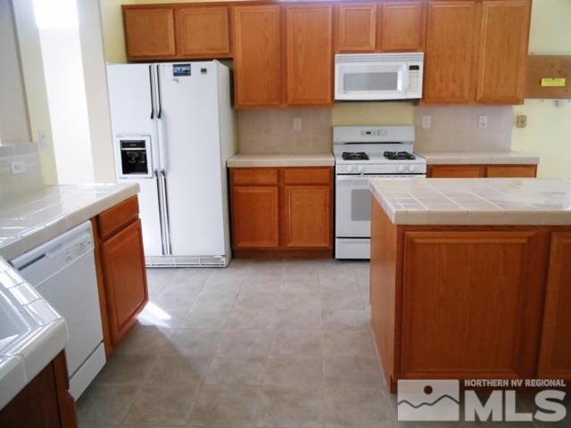 9890 Rio Bravo Court Reno, NV 89521 - Photo 4 of 13 Photo 4