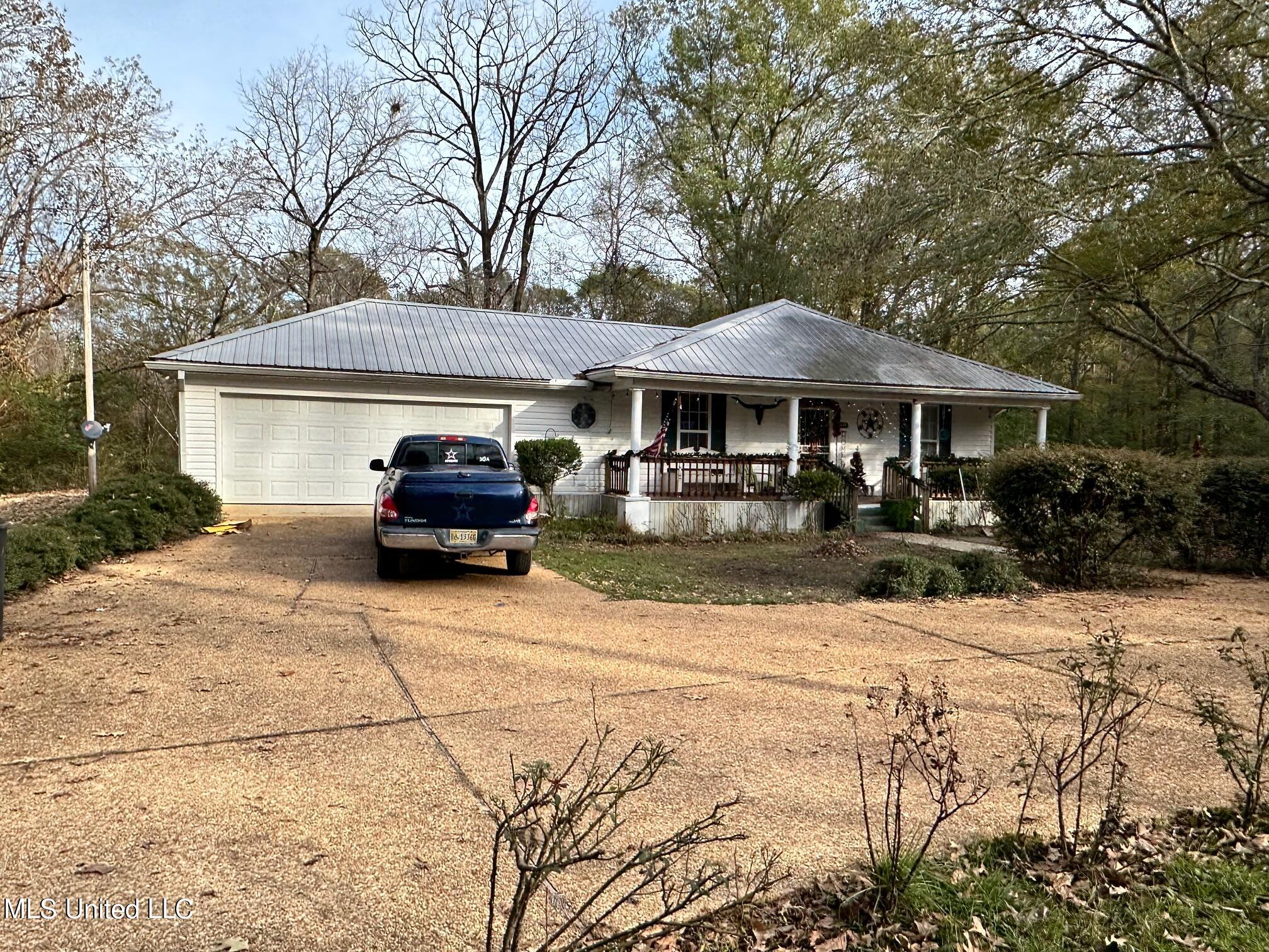 2260 Rosemary Road Terry, MS 39170 - Photo 1 of 15 IMG_3445