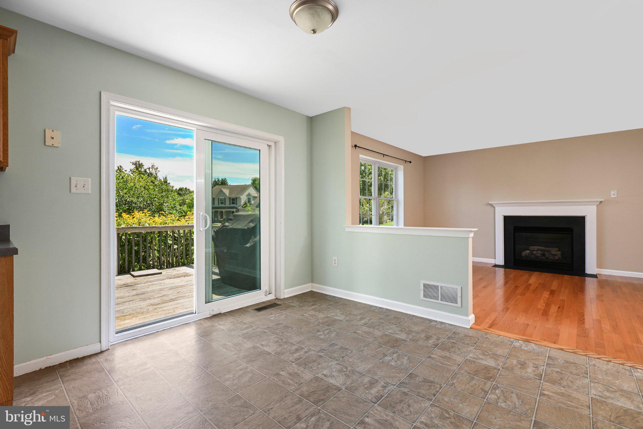 203 Deerfield Lane Lititz, PA 17543 - Photo 9 of 37 Gallery Image 9